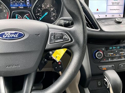 Used 2018 Ford Escape SE w/ SE Sync 3 Package FWD image 24