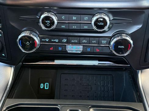 Certified 2023 Ford F150 Platinum w/ Equipment Group 701A High AWD/4WD image 32