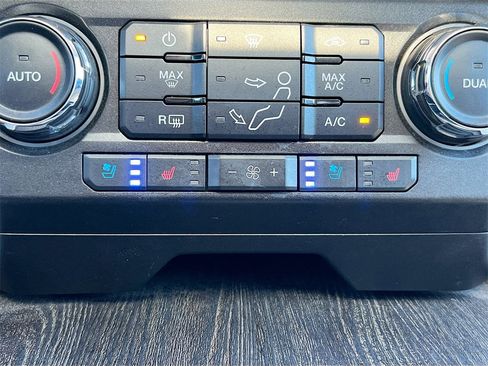 Used 2021 Ford F250 Lariat w/ Lariat Ultimate Package image 20