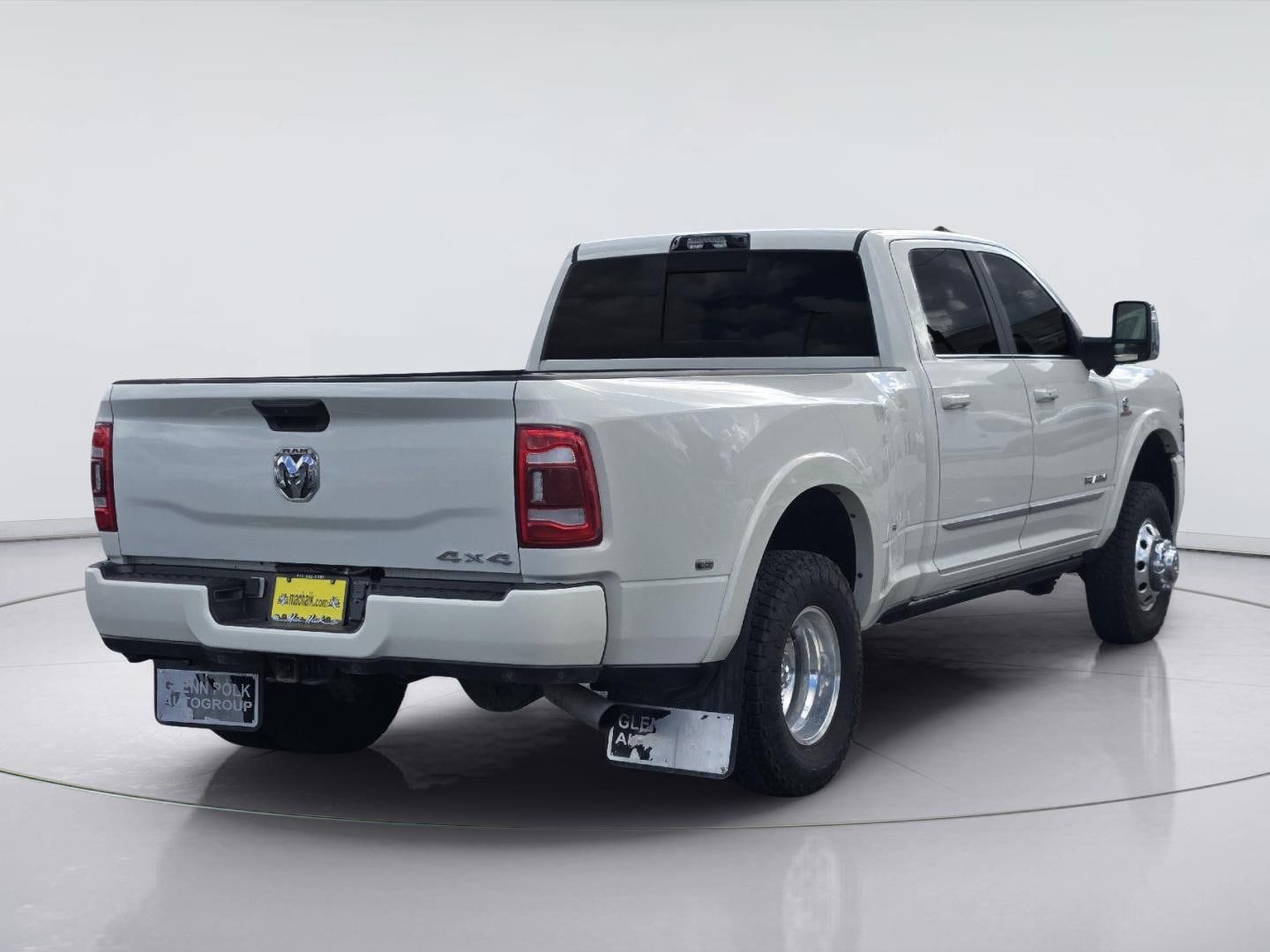 Used 2024 RAM 3500 Limited AWD/4WD image 8