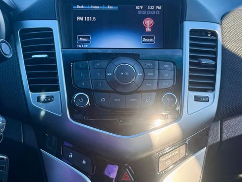 Used 2014 Chevrolet Cruze LT w/ Technology Package image 15