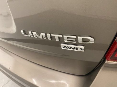 Used 2012 Ford Edge Limited AWD/4WD image 36