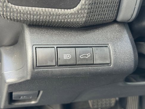 Used 2024 Toyota bZ4X FWD image 33