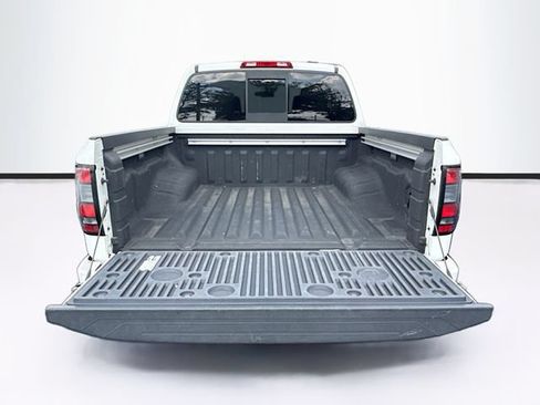 Used 2022 Nissan Frontier SV AWD/4WD image 29