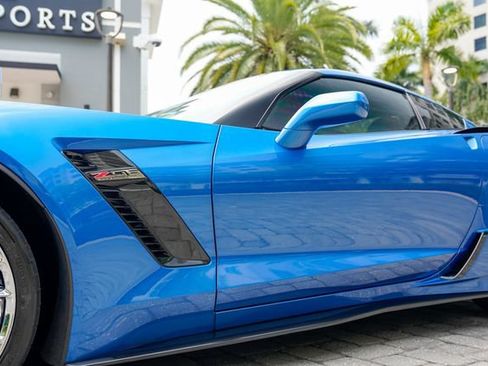 Used 2016 Chevrolet Corvette Z06 w/ 3LZ Preferred Equipment Group RWD image 12