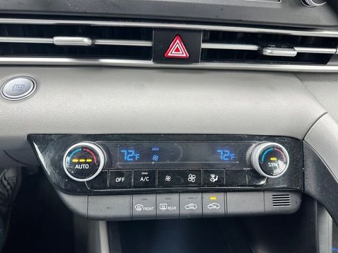 Used 2023 Hyundai Elantra SEL w/ Cargo Package image 16