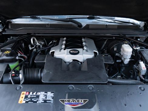 Used 2019 Cadillac Escalade ESV Platinum image 51