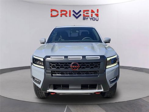 New 2026 Nissan Frontier PRO-4X w/ Pro-4x Convenience Package AWD/4WD image 9