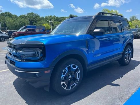 Used 2022 Ford Bronco Sport Outer Banks w/ Tech Package AWD/4WD image 1