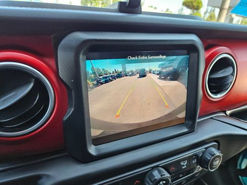 Used 2020 Jeep Wrangler Unlimited Rubicon AWD/4WD image 30
