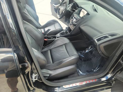 Used 2015 Ford Focus ST w/ Equipment Group 402A FWD image 14