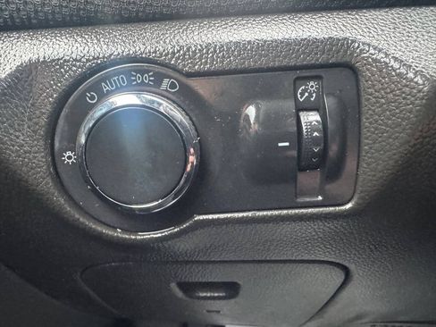 Used 2014 Chevrolet Cruze LT w/ Technology Package FWD image 32