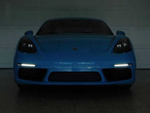 Used 2017 Porsche 718 Cayman S RWD image 20