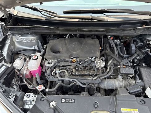 Used 2022 Toyota Sienna XLE image 13