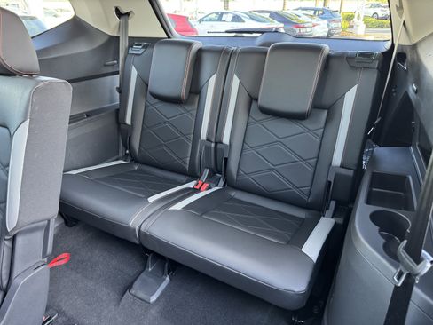 Certified 2025 Volkswagen Atlas Peak Edition SE image 37