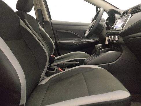 Used 2025 Nissan Versa S FWD image 21