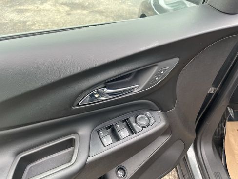 Used 2019 Chevrolet Equinox LT image 9