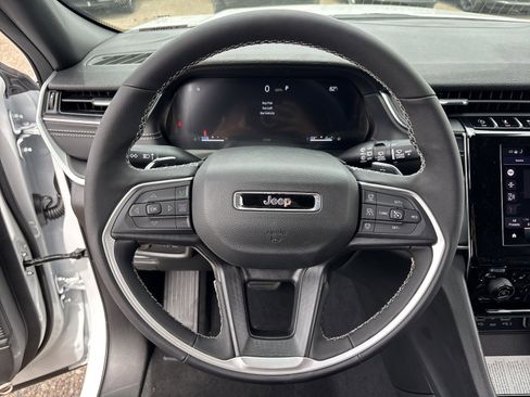 New 2026 Jeep Grand Cherokee L 4WD image 22
