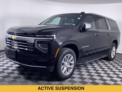 Certified 2026 Chevrolet Suburban Premier AWD/4WD image 18