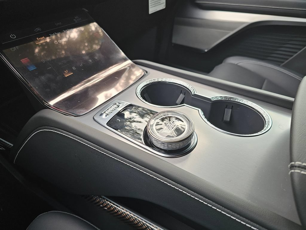 New 2027 Cadillac Vistiq Luxury AWD/4WD image 28