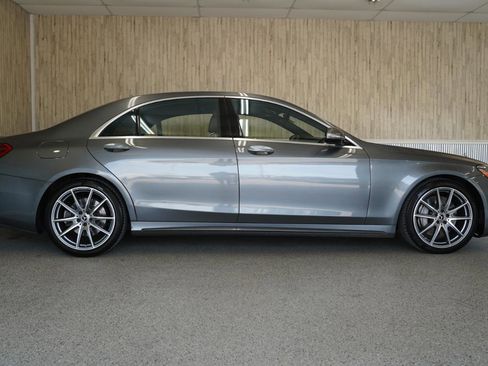 Used 2020 Mercedes-Benz S 450 Sedan image 6