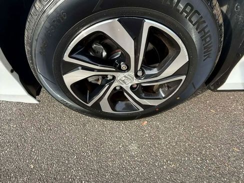 Used 2016 Honda Accord LX image 18