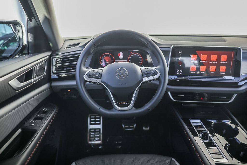 New 2026 Volkswagen Atlas Peak Edition AWD/4WD image 7
