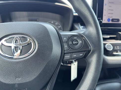 Used 2024 Toyota Corolla LE FWD image 28