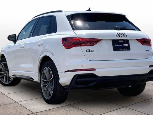 Certified 2025 Audi Q3 2.0T Premium w/ Convenience Package AWD/4WD image 11