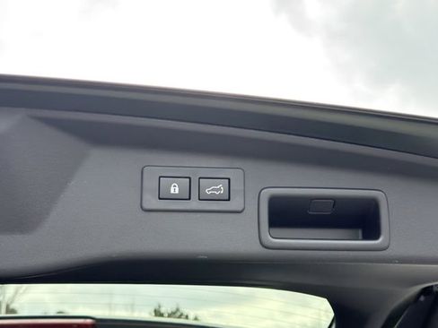 New 2026 Subaru Outback Limited image 16