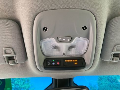 Used 2023 Chevrolet Bolt LT image 23