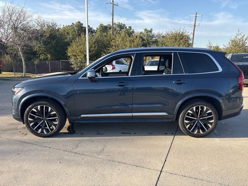 Used 2025 Volvo XC90 B6 Plus image 8