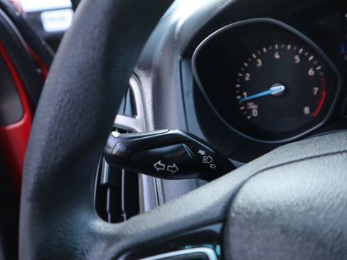 Used 2017 Ford Focus SEL image 27