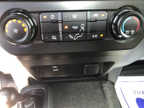 Used 2019 Ford F550 4x4 Regular Cab Super Duty image 15