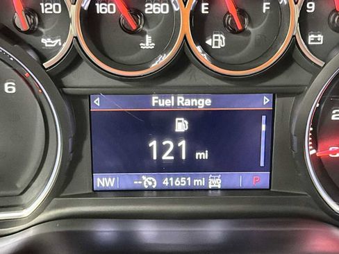 Used 2021 Chevrolet Silverado 1500 Custom w/ Safety Confidence Package AWD/4WD image 17