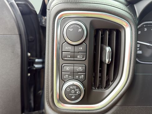 Used 2019 GMC Sierra 1500 SLT w/ SLT Convenience Package AWD/4WD image 21