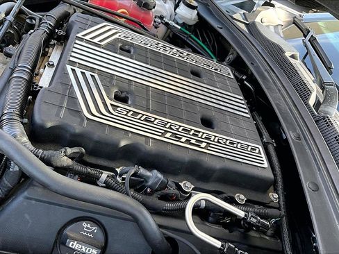 Used 2018 Chevrolet Camaro ZL1 RWD image 28