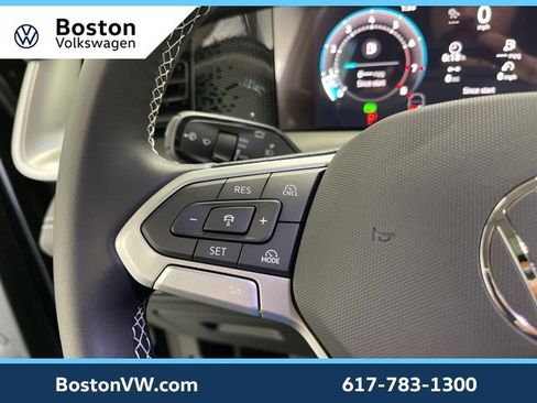 New 2026 Volkswagen Tiguan SE image 16