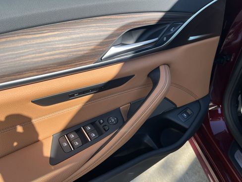 Certified 2023 BMW 530i xDrive w/ M Sport Package image 19