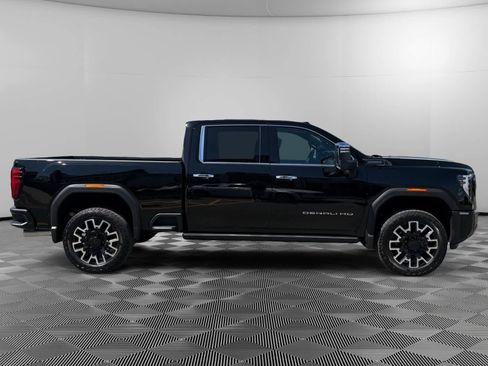 Used 2025 GMC Sierra 2500 Denali Ultimate AWD/4WD image 6