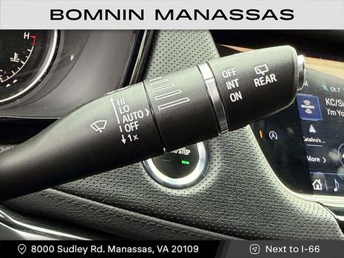 Used 2023 Cadillac XT5 Premium Luxury image 26