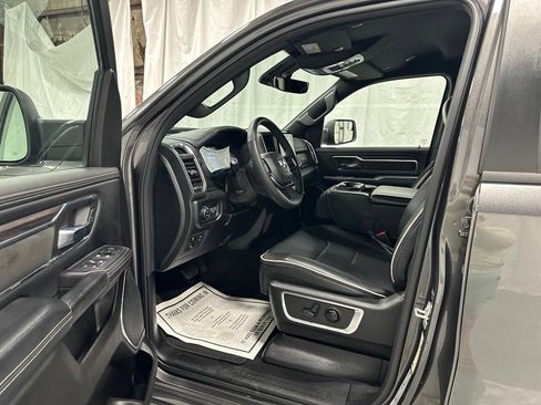 Used 2025 RAM 1500 Laramie AWD/4WD image 10