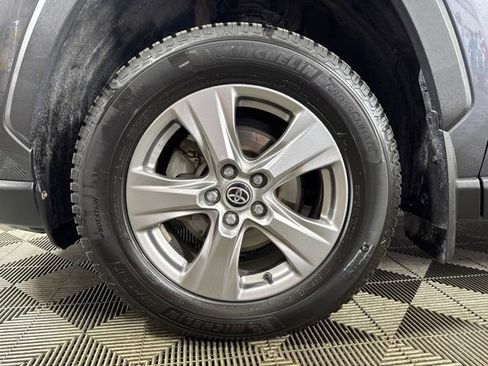 Used 2024 Toyota RAV4 LE AWD/4WD image 10