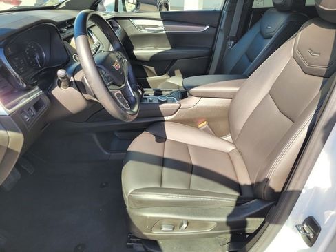 Certified 2023 Cadillac XT5 Luxury FWD image 14