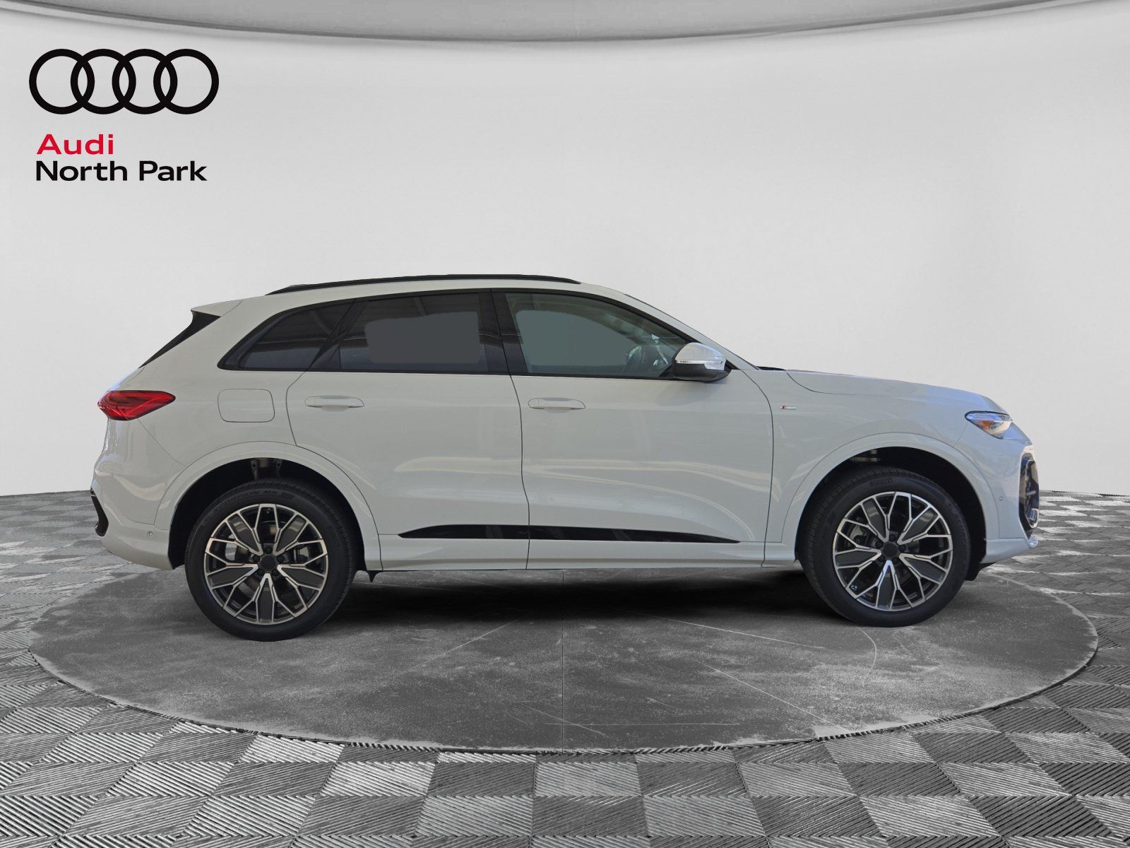 New 2026 Audi Q5 Premium Plus AWD/4WD image 6