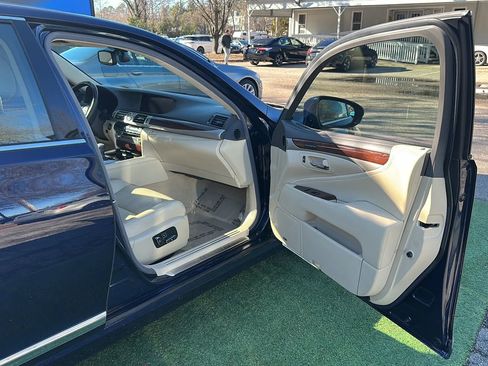 Used 2013 Lexus LS 460 image 27