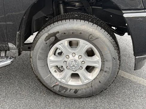 New 2026 RAM 2500 Big Horn AWD/4WD image 11
