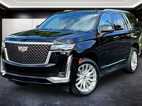 Certified 2023 Cadillac Escalade Premium Luxury w/ LPO, Floor Liner Package AWD/4WD image 3