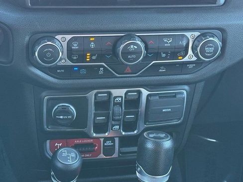 Used 2024 Jeep Wrangler Willys 4xe image 19