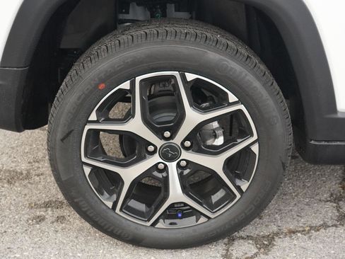 New 2026 Jeep Compass Limited image 11